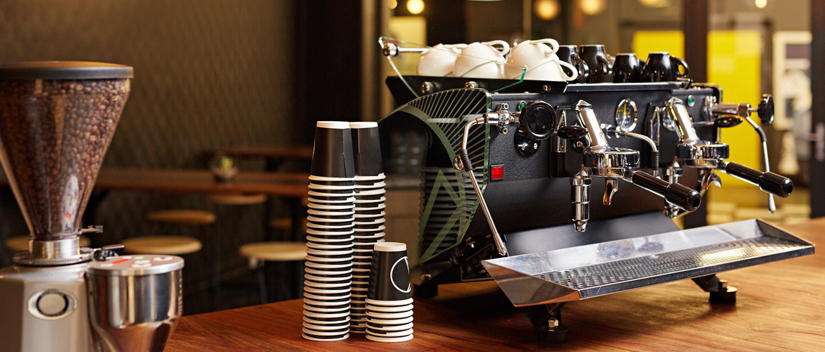 Профессиональная кофемашина для кофейни Профессиональная кофемашина для кофейни